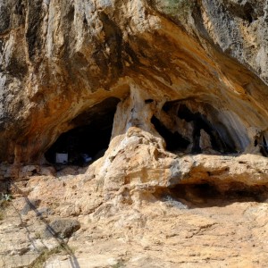 Kapsas Monasteri